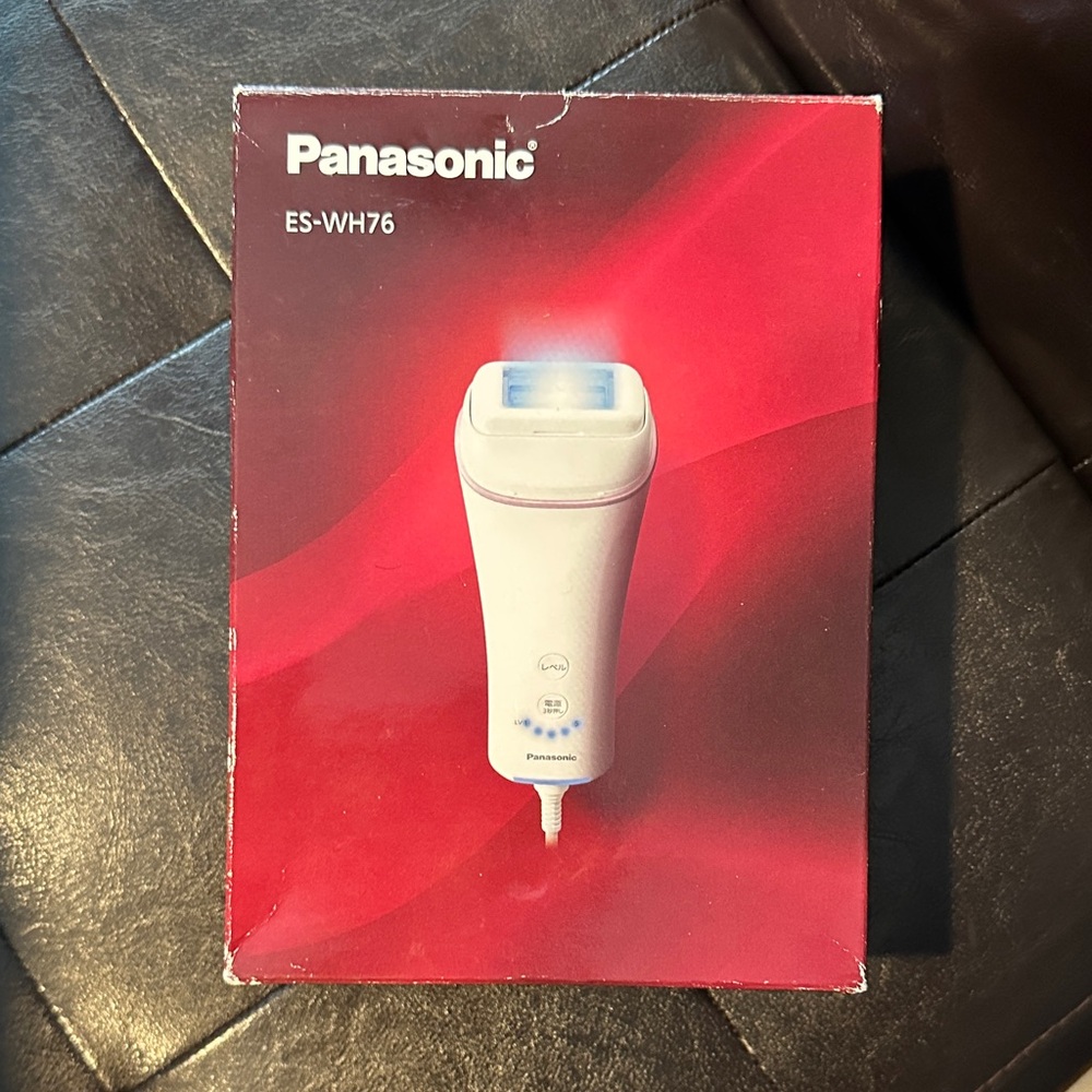 Panasonic ES-WH76 White Hair Removal Device